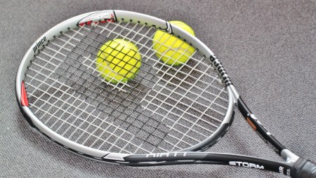 How to Choose the Best Tennis Racquet